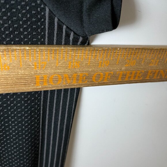 Nike Dri-Fit T Shirt Womens Black Medium M Sportswear Athletic Minimal Plain Tee - Picture 5 of 10